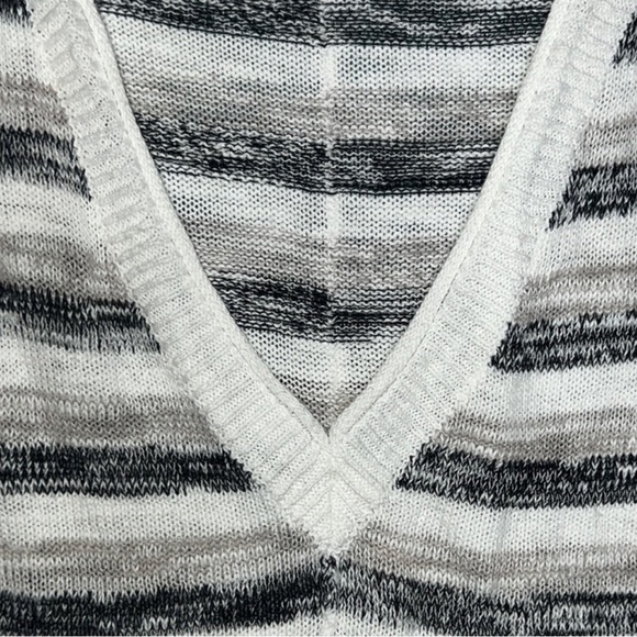 Converse One Star Dress S Striped Pattern Black White Grey Casual V-neck Stretch - Picture 6 of 8